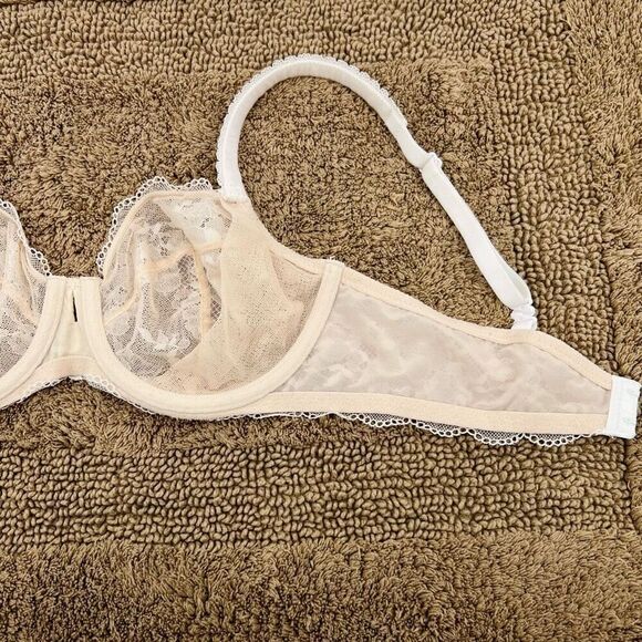 Victoria’s Secret Bra Lace White Tan Size 34D - Picture 6 of 9